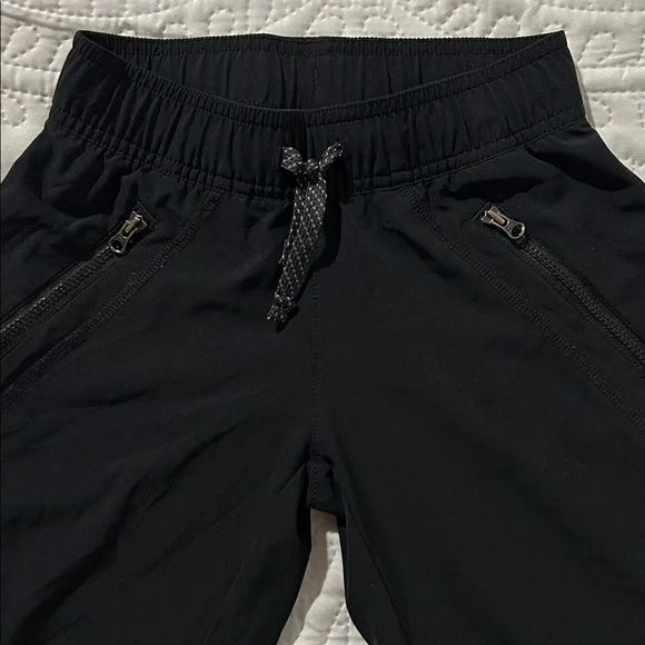 Patagonia Kids Black Joggers with Zipper Pockets S:XS - Picture 3 of 6